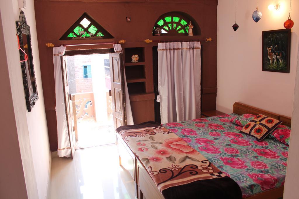 Kesar Heritage Guest House Джодхпур Номер фото